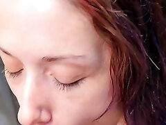 spessa ananas babe ingoia carico lei drena dal mio cazzo enorme fuori sotto il portico alla luce del giorno e non & #039;t cura