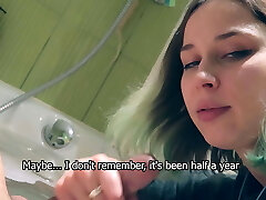 la sorellastra non ha permesso al suo fratellastro di fare il bagno