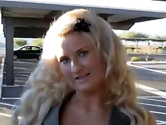 Paffuto Bionda Ingoia Sperma