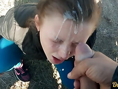 sperma im gesicht - vozbuzhdennaya shkolnica soset chlen, chtob poluchit mnogo sperma na ee krasivoe lichiko