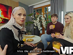 cornuto fidanzato rimane da parte e guarda la sua ragazza scopare in ffm cornuto fidanzato rimane da parte e guarda la sua ragazza scopare in ffm