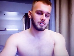 Very steamy bearded muscle guy demonstrates his flaccid cock and arse