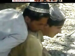 Arabs cruising and fuckin' BB