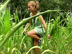 Young skinny teenage girls like to play outdoors - lesbian gals Young skinny teenage girls like to play outdoors - lesbian gals