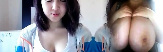 Naked Asian Cam - Hottest naked asian webcam!
