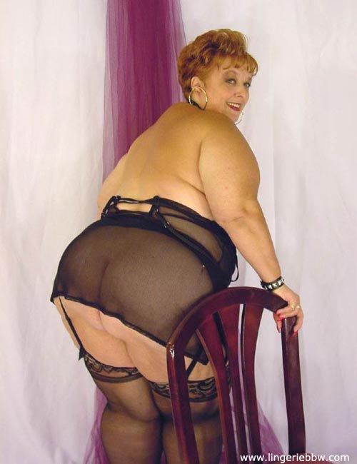 Fat BBW in black lingerie