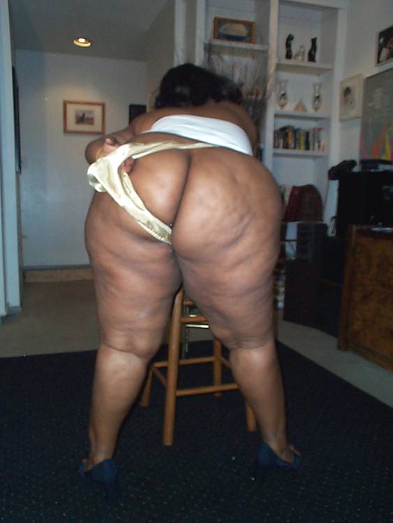 If you like big black women over 40 years old then you will love Sandy.  This mature black plumper has a big black booty and large ebony saggy tits