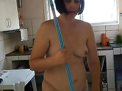 After cleaning the house, nudist wife pee and she uses the baby long vedou xxx as toilet paper