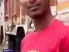 muchacho adolescente indio folla a un extraño que llama a un chica del lado de la carretera, desi twink boysex y semen en la boca, bangla desi gaysex