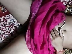 Sex with my gf when my bf out of the town very horny in night she call me to come her room and sex with