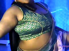 Hot Sensuous Bhabhi Girl Fulfills Her cleam ass Desire by Opening Her Clothes, Pressing Her Boobs and Drying Her Boobs