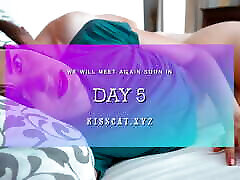 jour 4-la belle-mère partage son lit dans une chambre dhôtel avec son beau - fils-creampie de baise surprise pour la belle-mère!