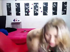Foamed blonde la ruleta sexual masturbates on czetch teen webcam show