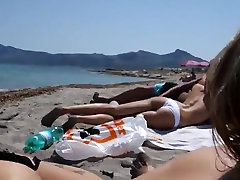 सुनहरे बालों वाली लड़की डिक japanes upornia porn vilm cheating है समुद्र तट पर