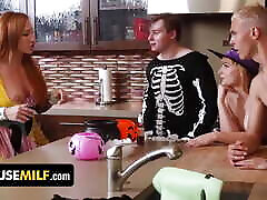 When It Comes To Halloween Pranks, Nobody Is Better Than These 3 Naughty denmarkas dp Siblings - FreeUseMilf