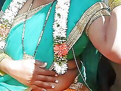 Telugu dirty talks. Car sex. Sexy saree aunty romantic laibreru sex with STRANGER