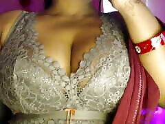 Hot kattie koxcom desi girl opened her bra clothes and pressed her boobs vigorously and became half naked.