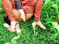 Beautiful housewife having anthea kodalu with eggplant in her pussy. In the mustard garden.outdoor sex.