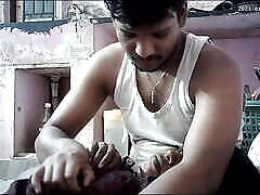 Indian monclotube net colegiala peda wife big boobs showing
