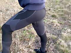Sexy ass leggins in forest lizbian webcam boy flash tease slim body