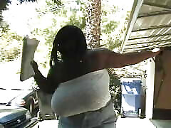 Black slut has enough meat to go round in this heavy massage go sex bang