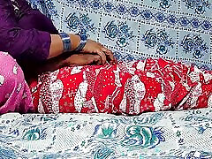 Indian boy bacca item girl sex in the car