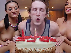 Latin beauties baked a cake and passionately congratulated their friend on his birthday.