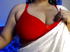 Hot Sexy Desi Girl Show Big Boobs Pinch Nipple