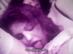 Vanessa Leckt Ihrer Freundin&039;s Pussy 1970er Jahrgang