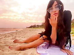 Me Sexy Beauty Girl Chasing Sunsets, massage sexi vedo Vibes, and Pure Joy!