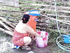 Outdoor bath bedroom sex
