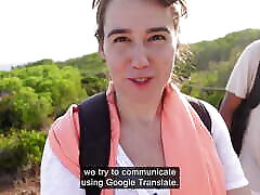 The traveler hired the WRONG! tour guide