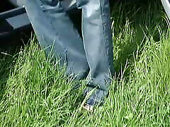 Skinny German babe takes big duas ninfetinhas in her ass during picnic