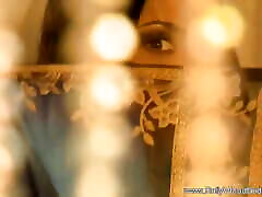 Sensual Movements In Light and Dark From Asia