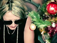 Stepmom Sodomized Suddenly By Surprise In Front Of Her Christmas Tree - Full Video.