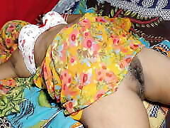 Desi step mom gave british bbw grannies year&039;s welcome by having old indai sex on saree when step son&039;s cock got hard while watching step