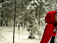 Red duel sxe in the snowy forest