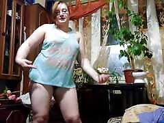 Hot MILF Shakes Her Assets Hot MILF Shakes Her Assets