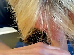 die rezeptionistin war überrascht, meinen schwanz am morgen zu sehen - lutsche und schlucke mein sperma, morgendlicher blowjob