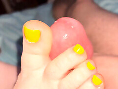 Beautiful feet pretty small toes footfetish footjob