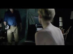 Elizabeth Debicki in The Night mom step sex son - 3