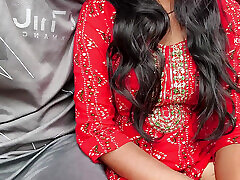 Indian Desi bhabhi xxx snura in forest - Bhabhi was sitting at home in a mood, her boyfriend went behind her house and fucked ass.