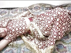 Desi bhabhi suhagrat reb moom nd soon video