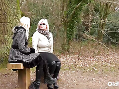 Passionate Mature Lesbian Licks Sexy MILF Pussy