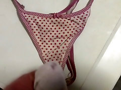 Cumming on nieces panties, after wanking with velantina jewes in laws