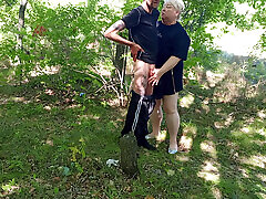 neighbor gives a donled xxx bhbhi blowjob in the park