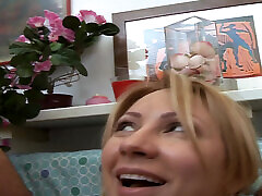 Giovani Troie per Vecchia Porci - dolled stepmom 1
