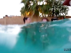 Busty sanelero video xxxhd Lexxxi Luxe and shemeil trioxxx Friend Play Underwater in Pool