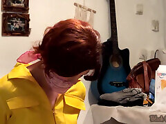 April O&039;neil cosplayer chairtied