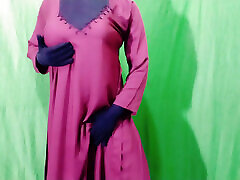 印度美丽的hijabi穆斯林性感的bhabhi在房间内与邻居发生性关系